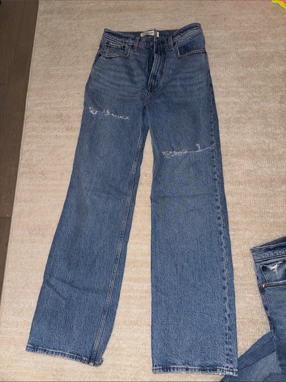 Abercrombie & Fitch Distressed Wide-Leg Jeans in Medium Blue